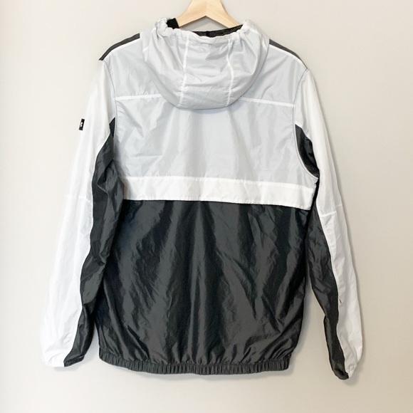Under Armour Pursuit Subsurface Windbreaker Men’s Jacket - Picture 6 of 11
